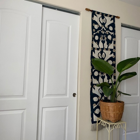 THE BUTTERFLY a handmade appliqué/macrame - Picture 3 of 13